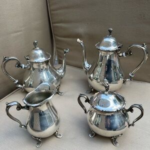 Elegant Vintage Leonard Silverplated Tea Set
